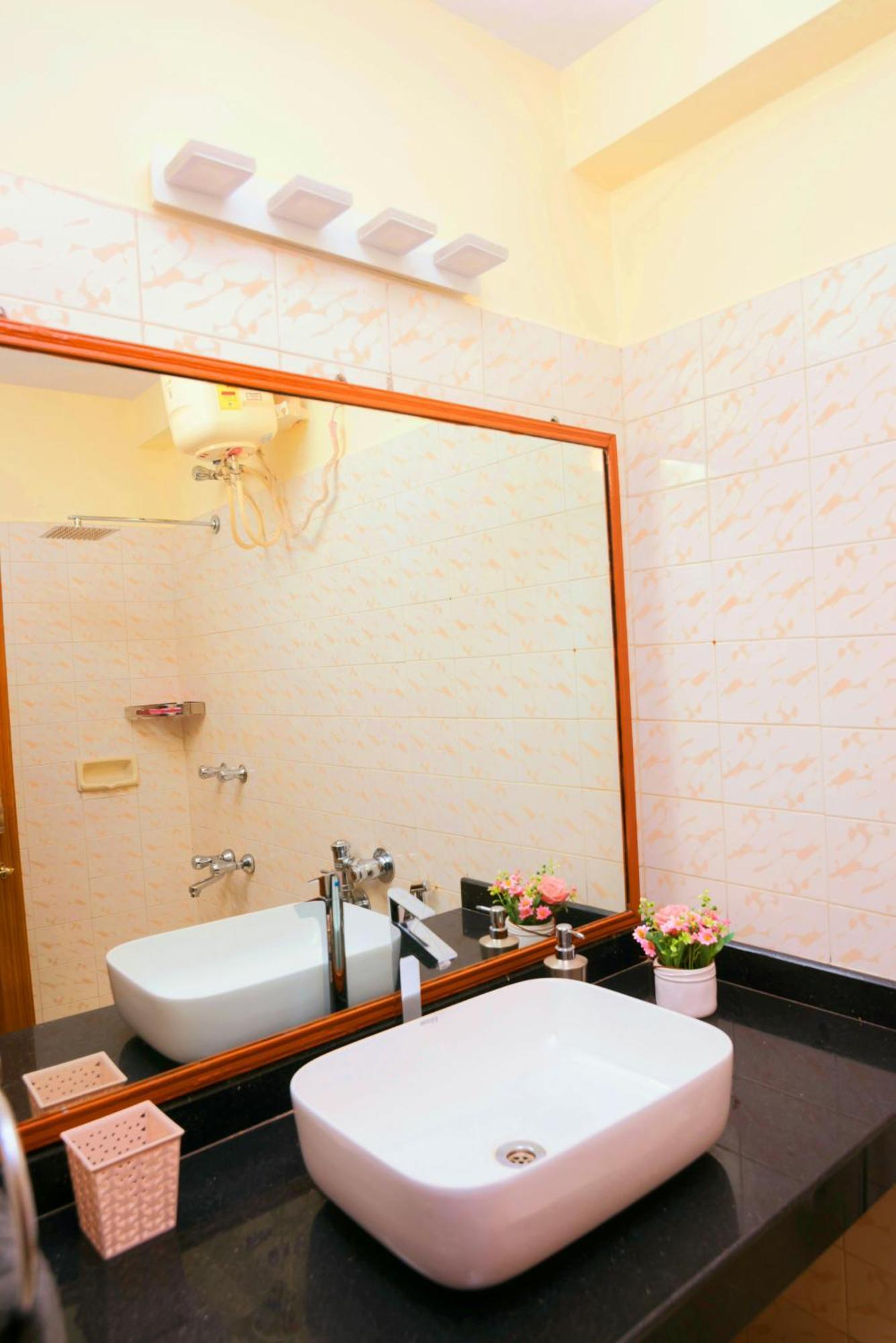 בנולים 'Golden Sea Shell' 1 Bhk Beach Apartment מראה חיצוני תמונה